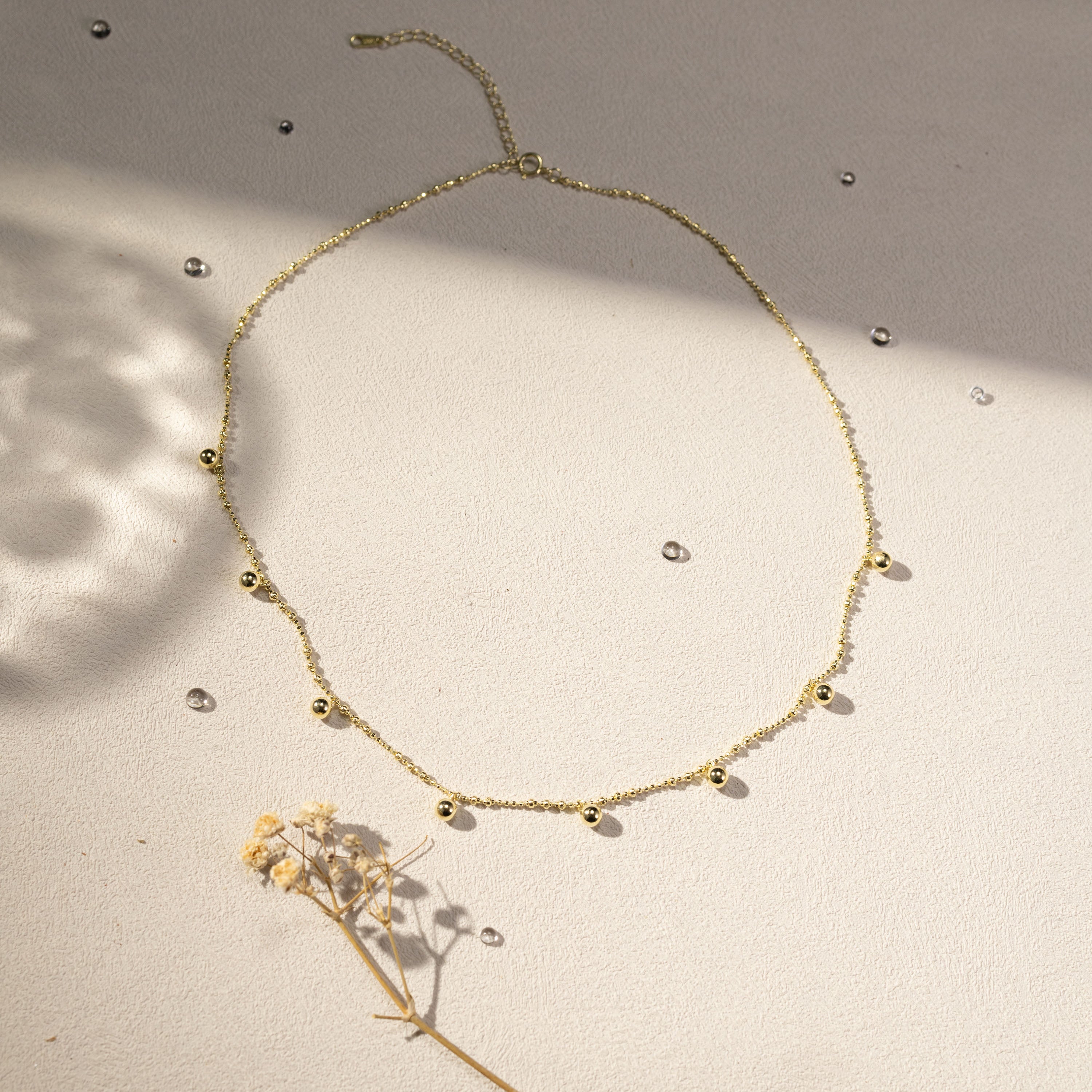 Silvbreeze Lyric Gold Necklace